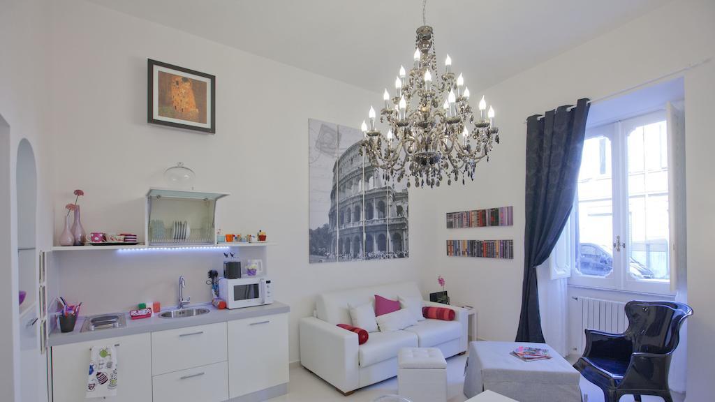 Quirinale By In *